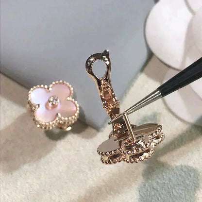 [Solara Jewelry ]KLEEBÜTE MEDIUM 1 MOTIVE ROSA PERLMUTT DIAMANT OHRRINGE