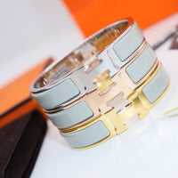 [Solara Jewelry ]H LIGHT BLUE BRACELET