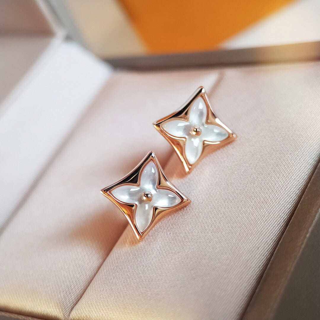 [Solara Jewelry ]スターMOPピンクゴールドイヤリング