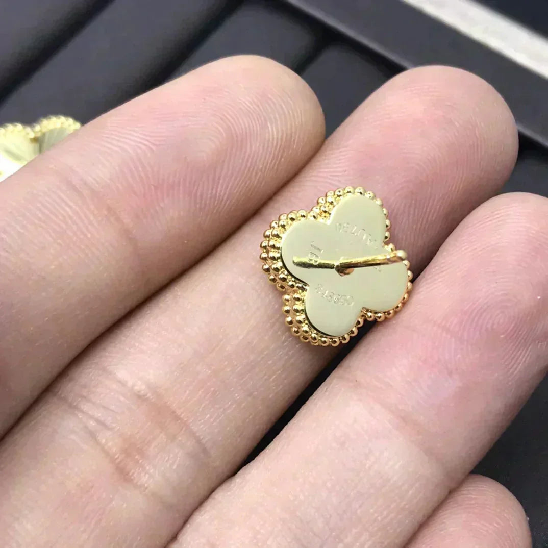 [Solara Jewelry ]CLOVER MINI 9.5MM LASER EARRINGS