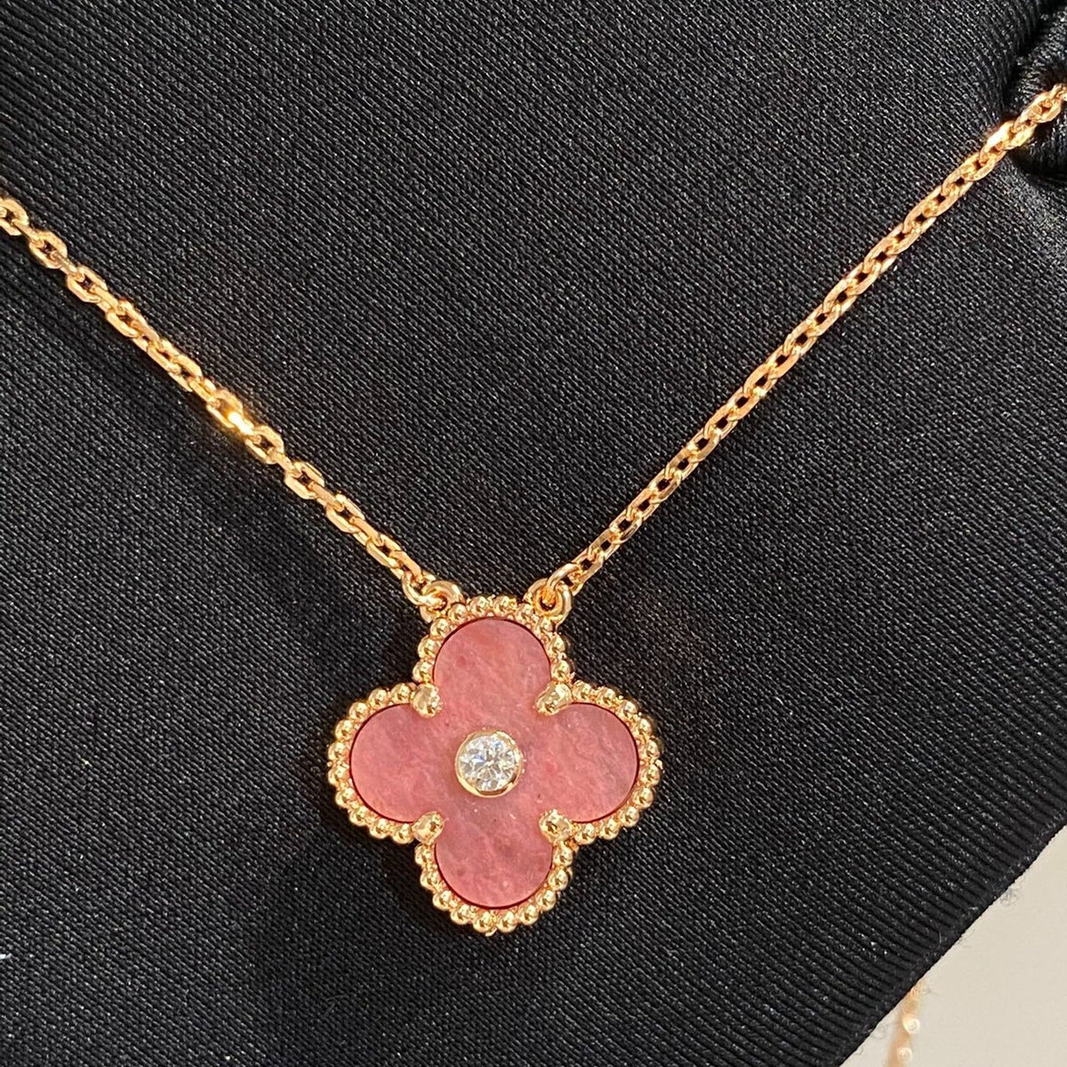 [Solara Jewelry ]クローバー 15mm ダイヤモンド ロードナイト ネックレス