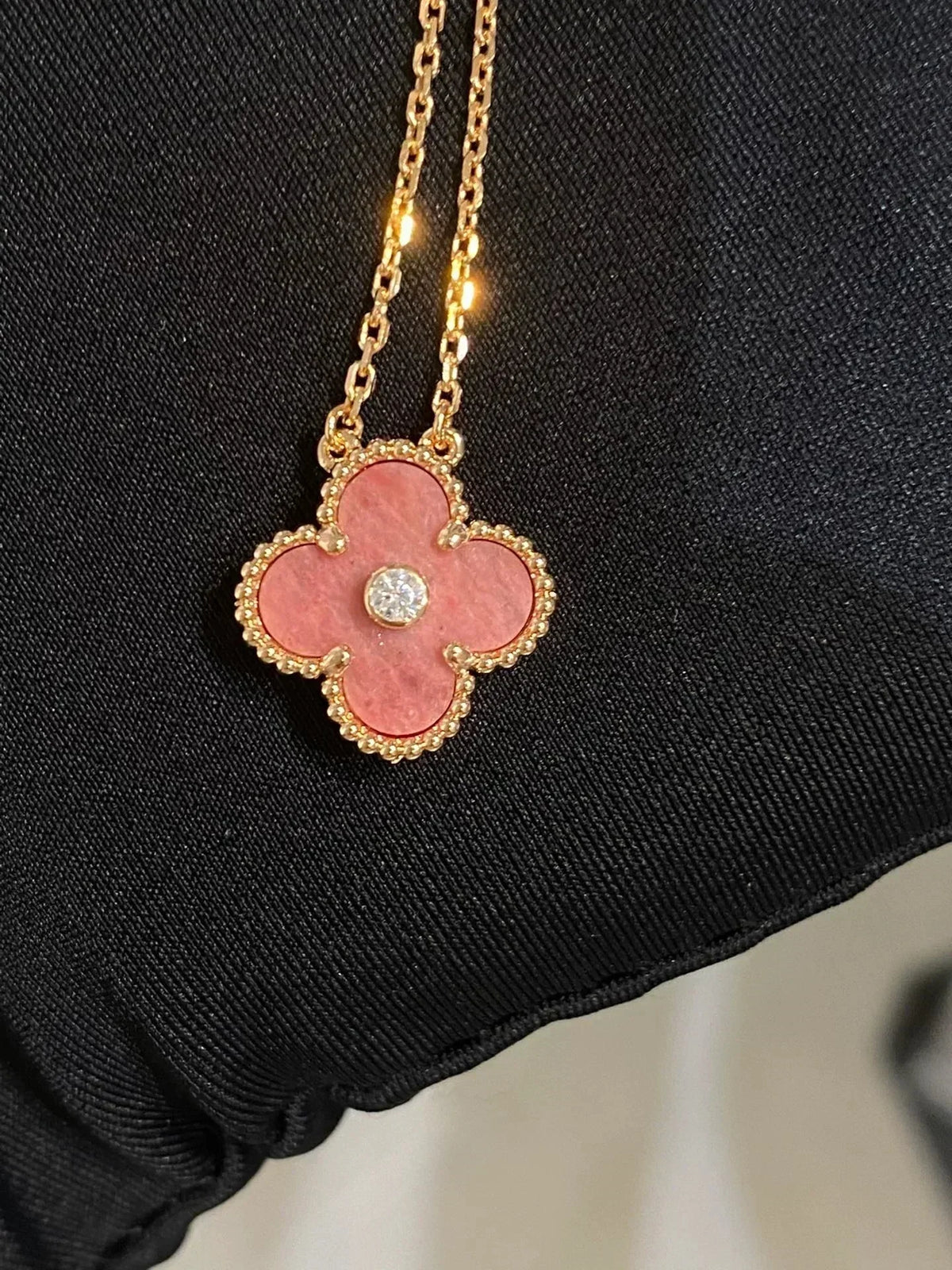 [Solara Jewelry ]クローバー 15mm ダイヤモンド ロードナイト ネックレス