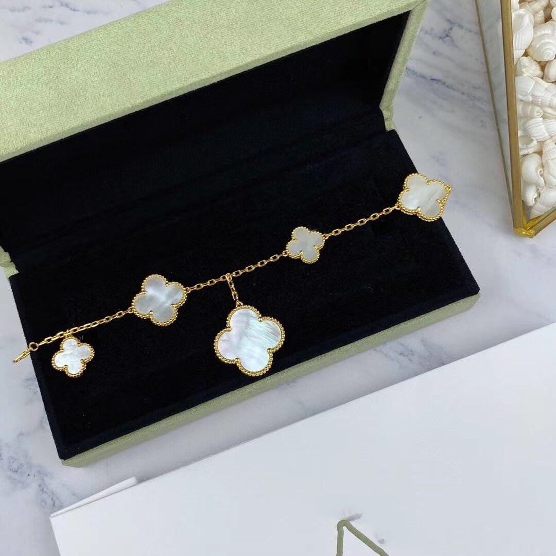 [Solara Jewelry ]マジッククローバーMOPゴールドブレスレット5モチーフ