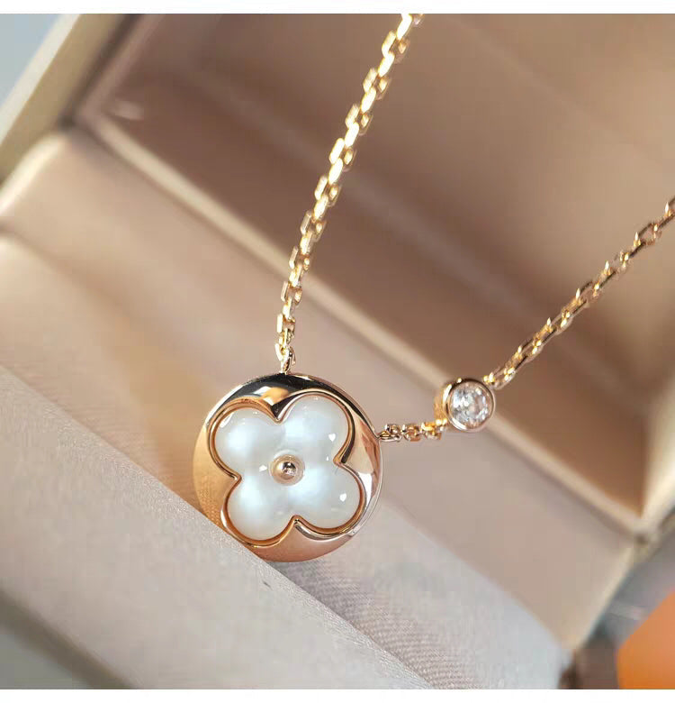 [Solara Jewelry ]SUN MOP GOLD 1 DIAMOND NECKLACE
