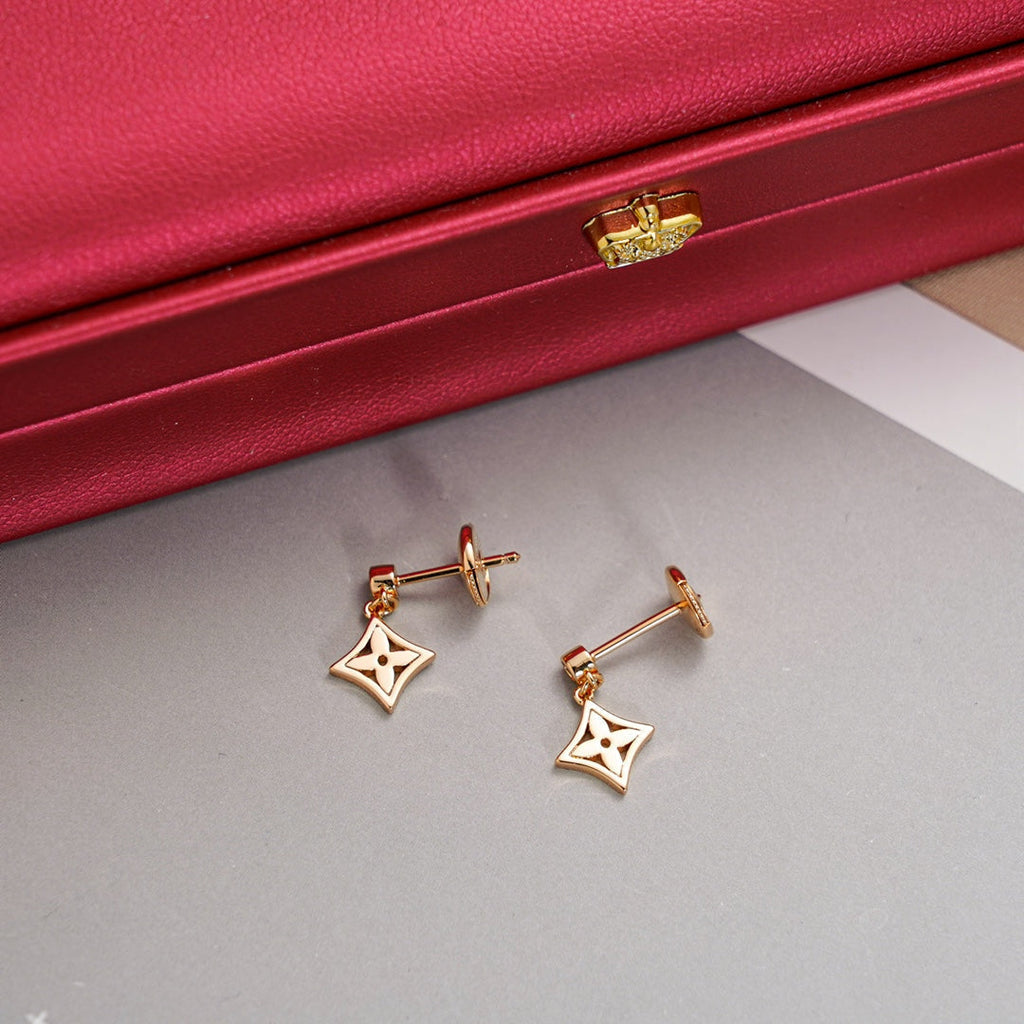 [Solara Jewelry ]スターピアス ゴールド