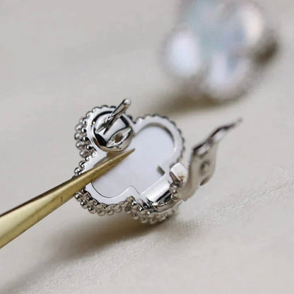 [Solara Jewelry ]KLEEBÜTE MITTLERE 1 MOTIVE PERLMUTT WEISSE OHRRINGE SILBER