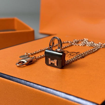 [Solara Jewelry ]HALSKE_CONSTANCE SCHWARZ PEDANT PINK GOLD