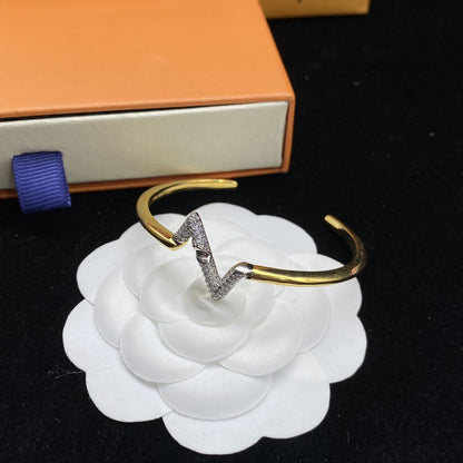 [Solara Jewelry ]VOLTE UPSIDE DOWN DIAMOND GOLD OFFENER ARMBAND