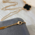 [Solara Jewelry ]CLOVER 25MM NECKLACE GOLD ONYX