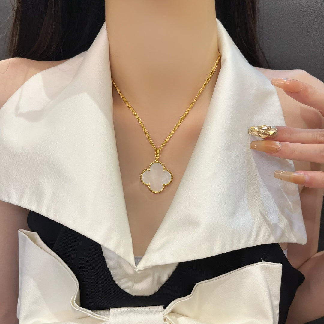 [Solara Jewelry] クローバー 25mm マザーオブパール ラージペンダントネックレス