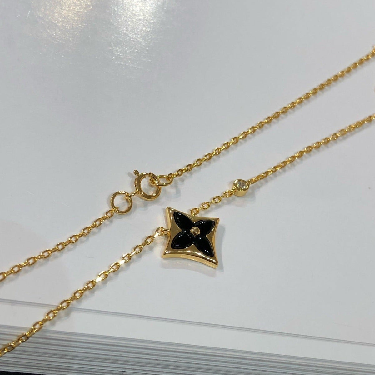 [Solara Jewelry ]STAR BLACK MOP NECKLACE