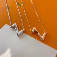 [Solara Jewelry ]VOLTE UPSIDE DOWN NECKLACE