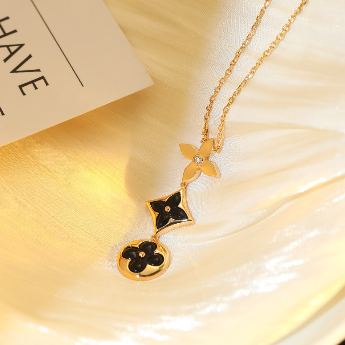 [Solara Jewelry ]STAR AND SUN ONYX PINK GOLD NECKLACE