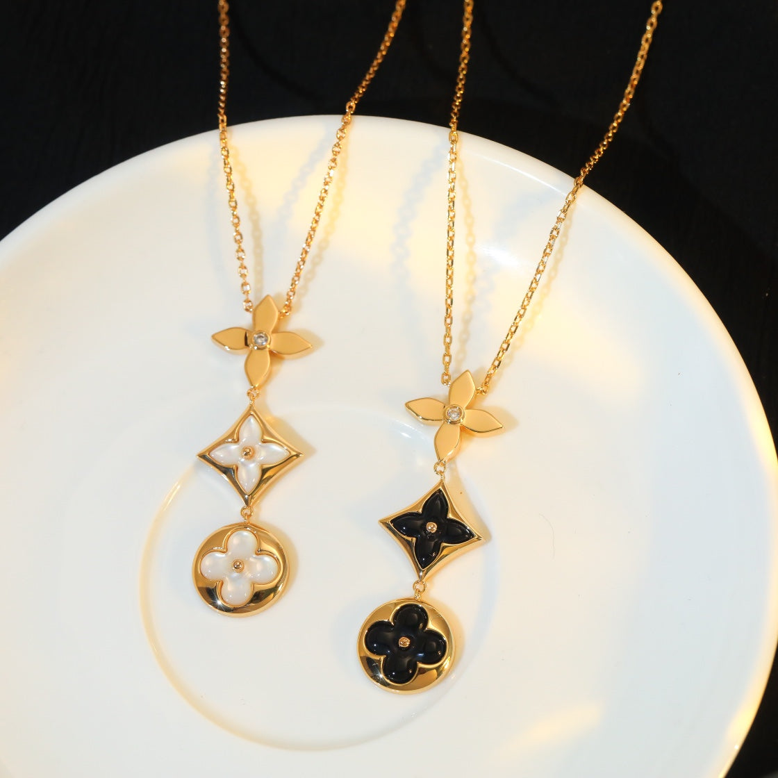 [Solara Jewelry ]STAR AND SUN ONYX PINK GOLD NECKLACE
