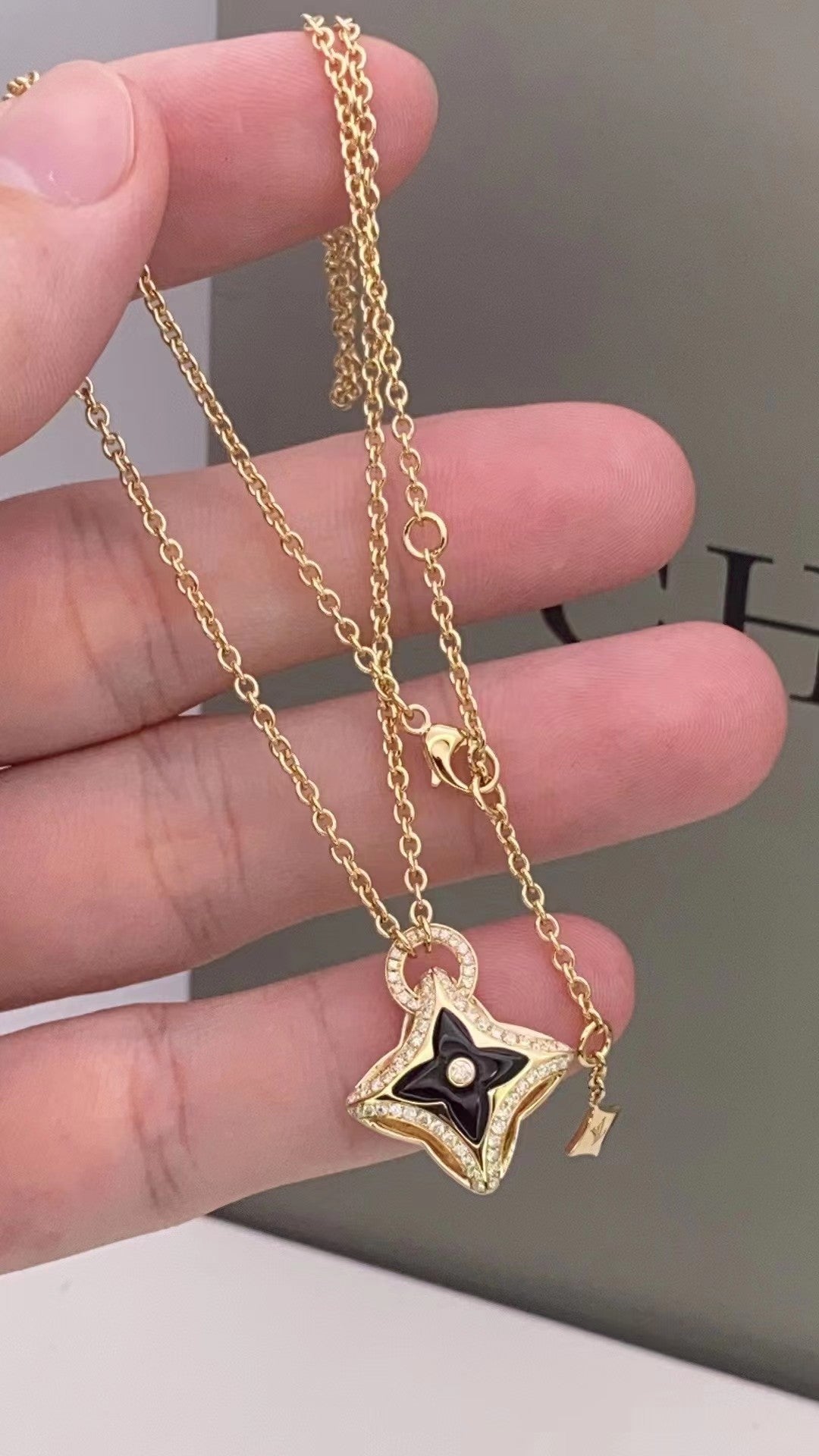 [Solara Jewelry ]STAR PEDANT PINK GOLD DIAMOND NECKLACE