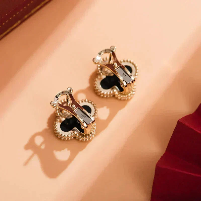 [Solara Jewelry ]CLOVER MEDIUM 1 MOTIFS ONYX-OHRSTECKER