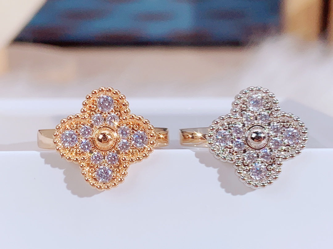 [Solara Jewelry ]CLOVER DIAMOND RING