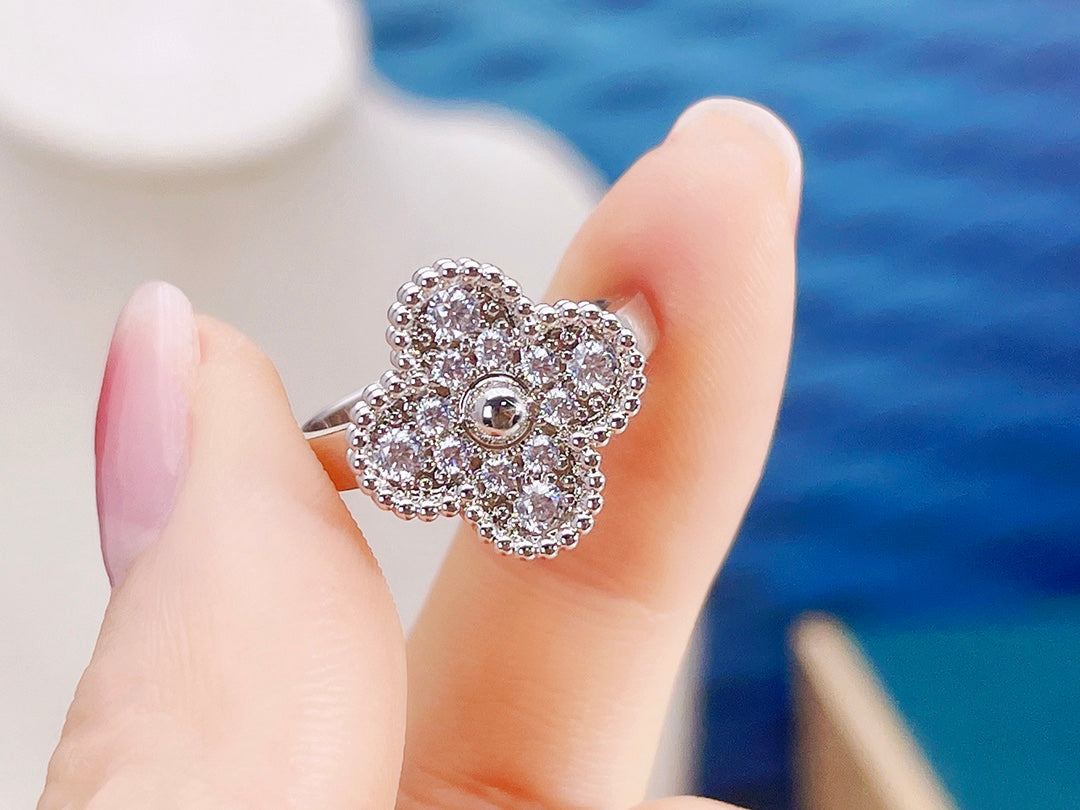 [Solara Jewelry ]CLOVER DIAMOND RING