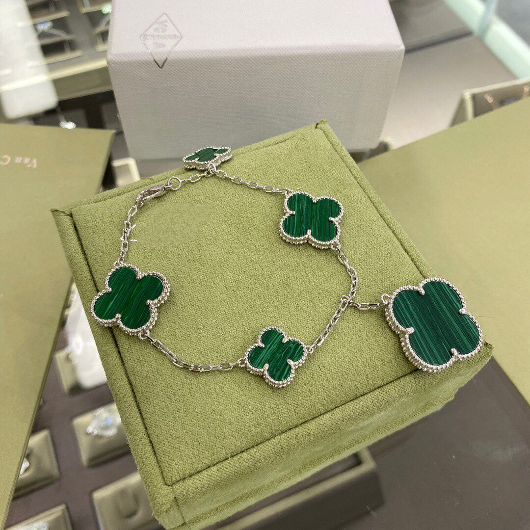 [Solara Jewelry ]CLOVER 5 MOTIFS SIVLER MALACHITE BRACELET