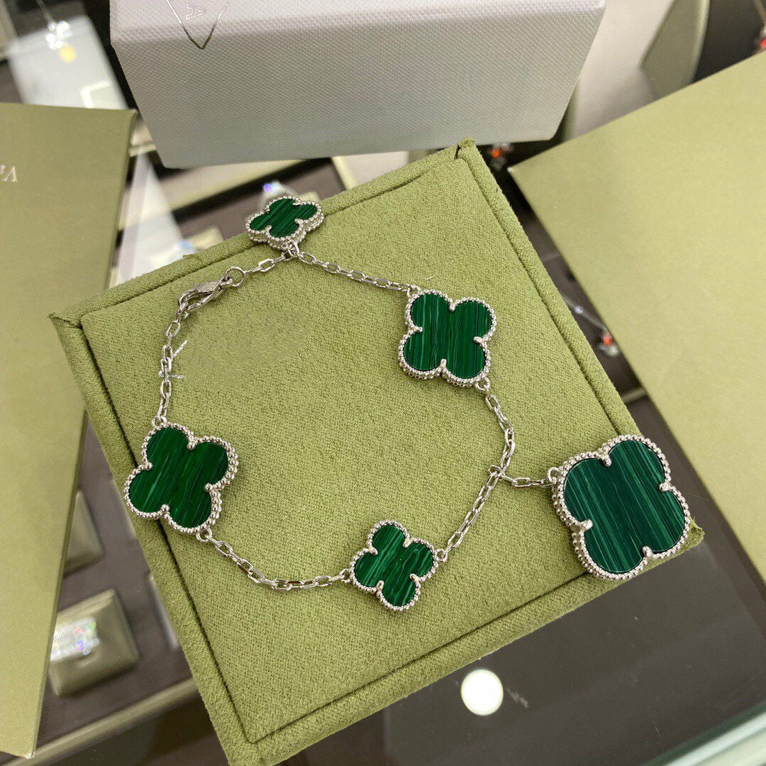 [Solara Jewelry ]CLOVER 5 MOTIFS SIVLER MALACHITE BRACELET