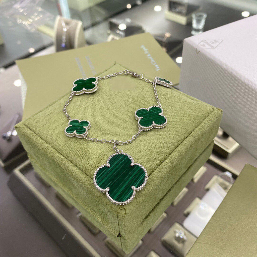 [Solara Jewelry ]CLOVER 5 MOTIFS SIVLER MALACHITE BRACELET