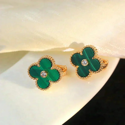 [Solara Jewelry ]CLOVER MEDIUM OHRRINGE MIT 1 MOTIV MALACHIT UND DIAMANTEN