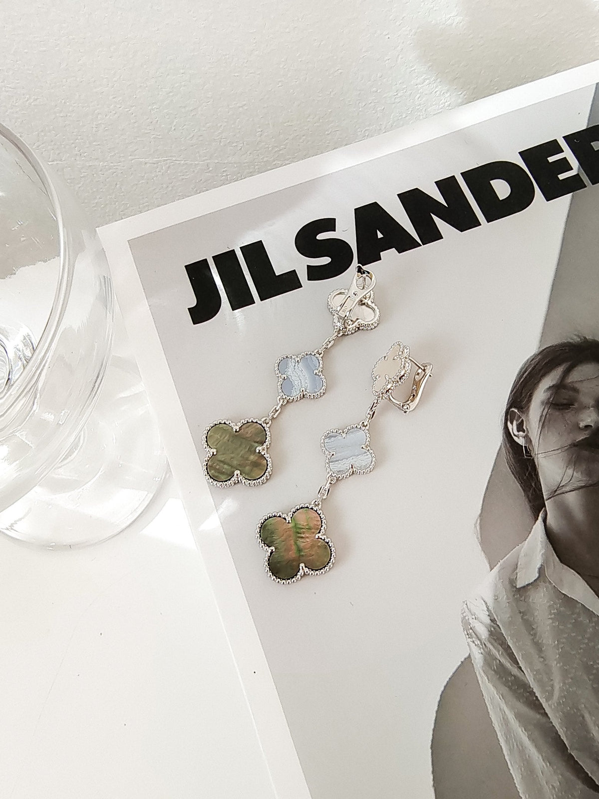 [Solara Jewelry ]クローバー 3モチーフ カルセドニー ダークMOP シルバー ピアス