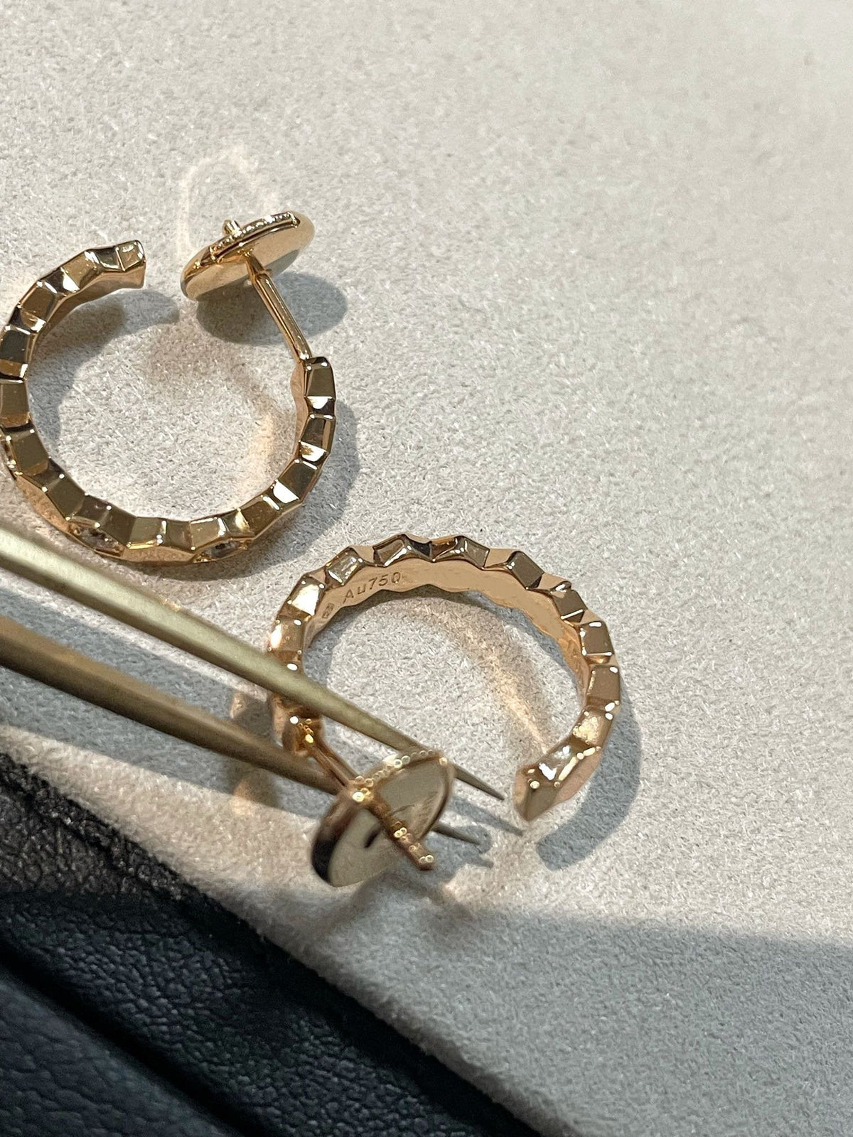 [Solara Jewelry ]中空デザイン 四つ葉のクローバー花形リング