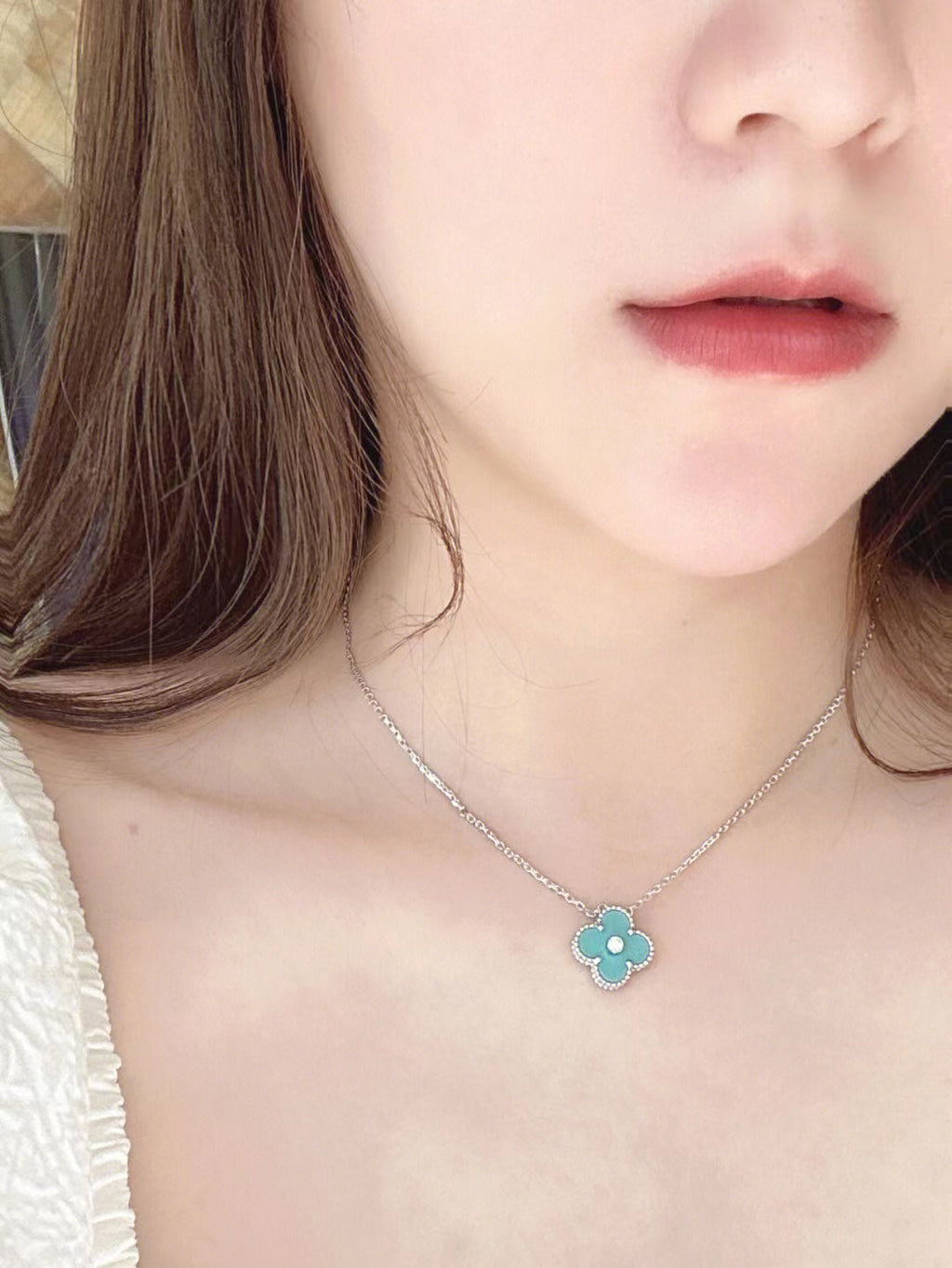 [Solara Jewelry ]クローバー 1 ダイヤモンド ライトブルー シルバー ネックレス