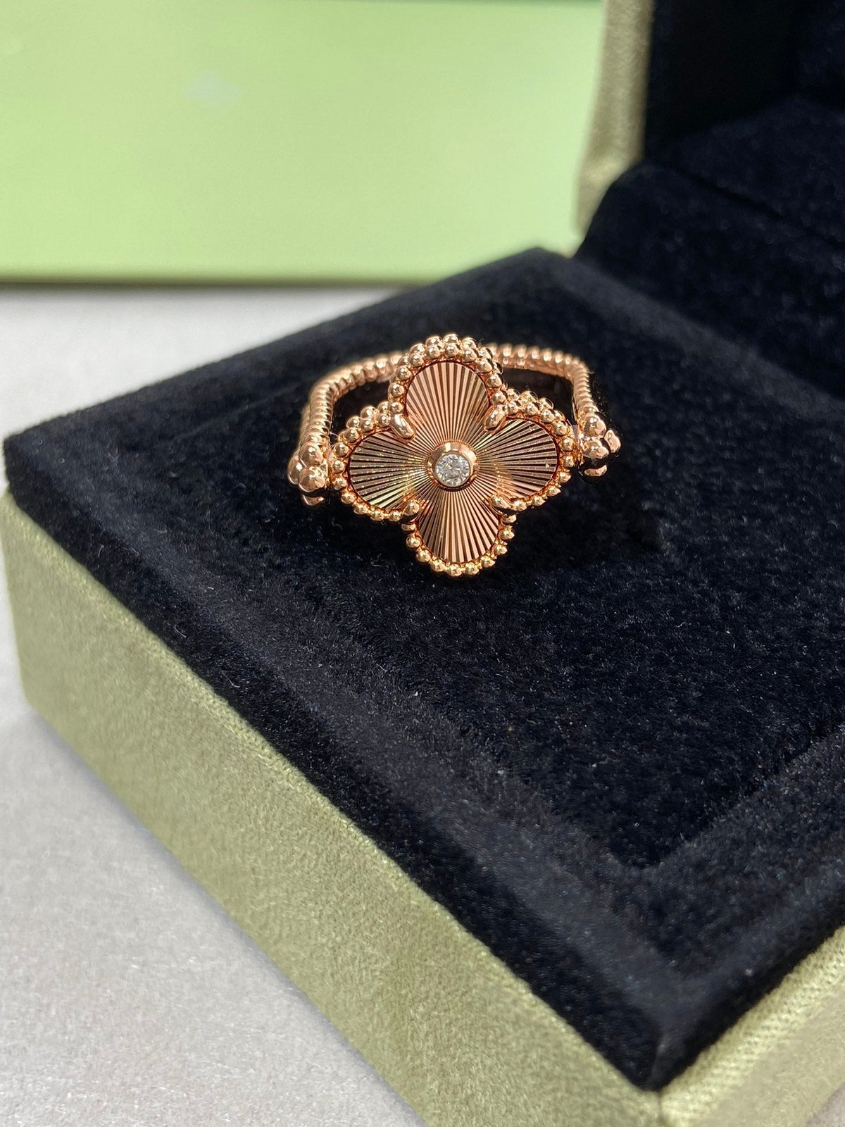 [Solara Schmuck ]CLOVER RIVERSIBLE PINK GOLD RING