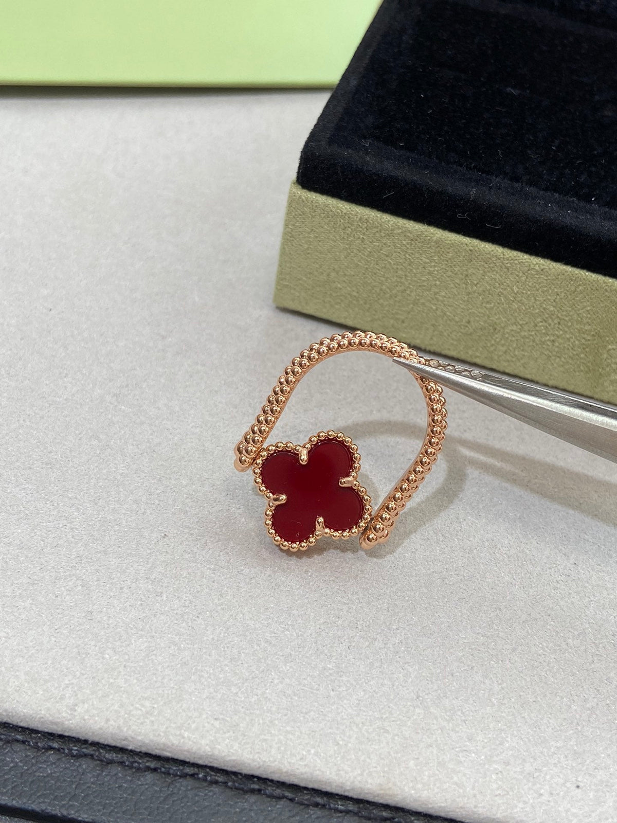 [Solara Jewelry ]CLOVER RIVERSIBLE PINK GOLD RING