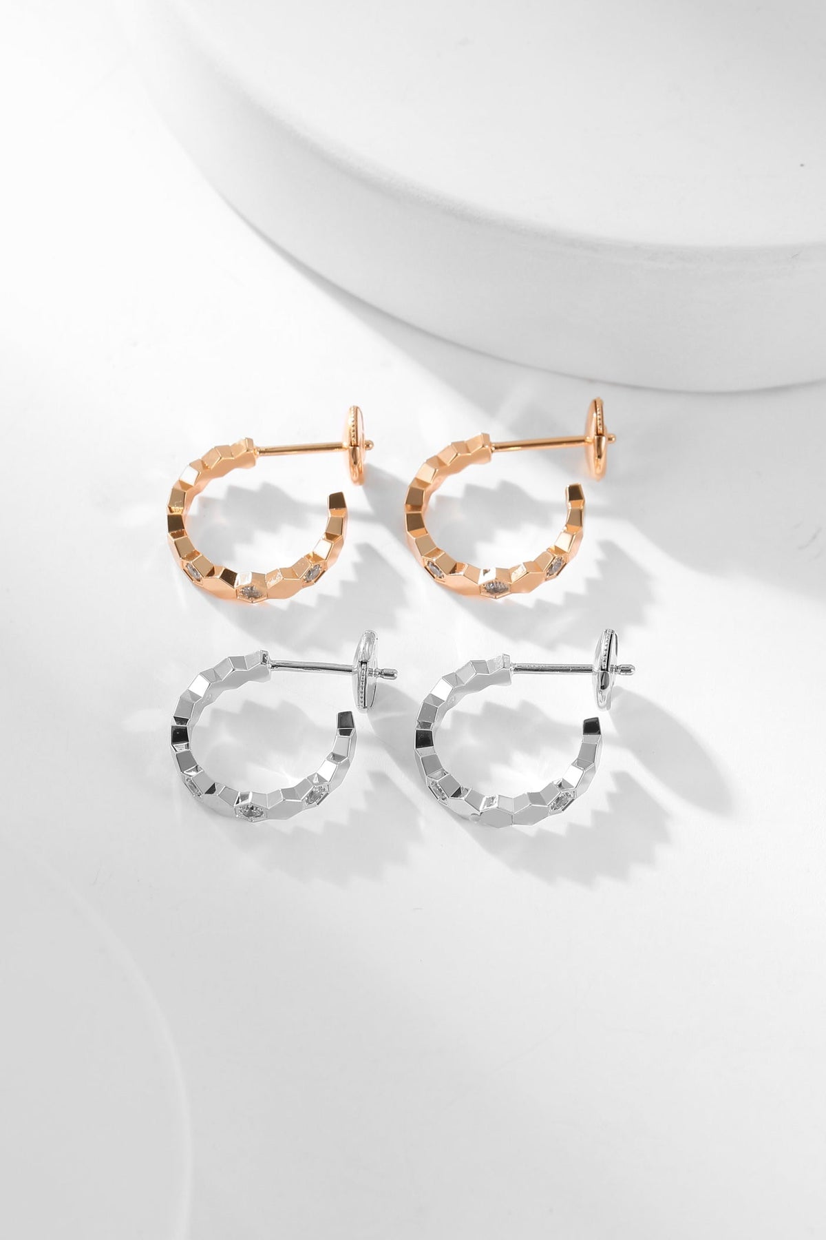 [Solara Jewelry ]BEE LOVE ダイヤモンドフープピアス