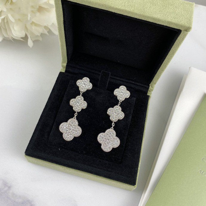 [Solara Jewelry ]CLOVER 3 MOTIF DIAMOND SILVER DROP EARRINGS