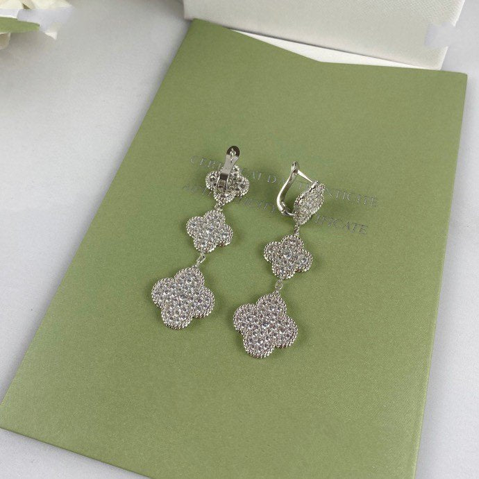 [Solara Jewelry ]CLOVER 3 MOTIF DIAMOND SILVER DROP EARRINGS