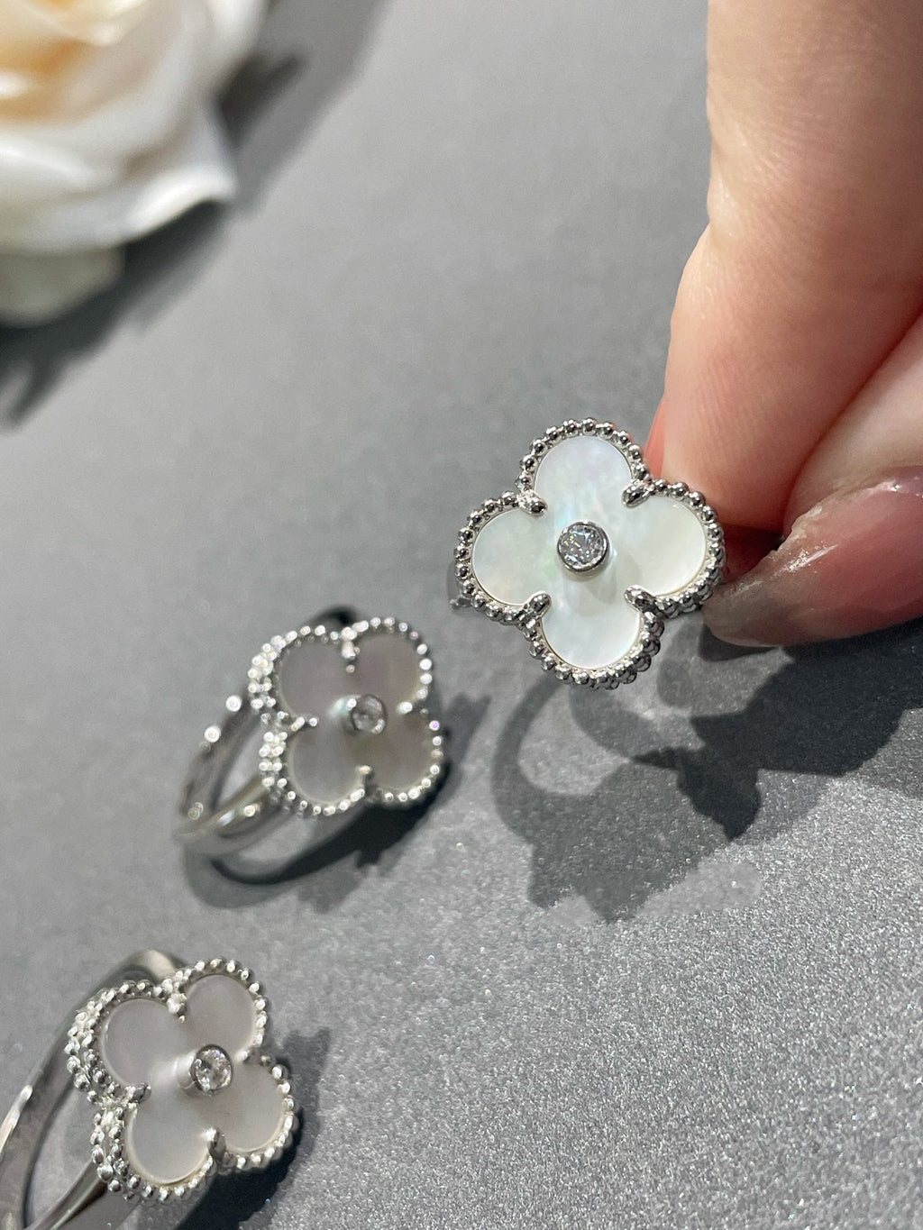 [Solara Schmuck ]KLEEBATT SILBER PERLMUTT DIAMANTRING
