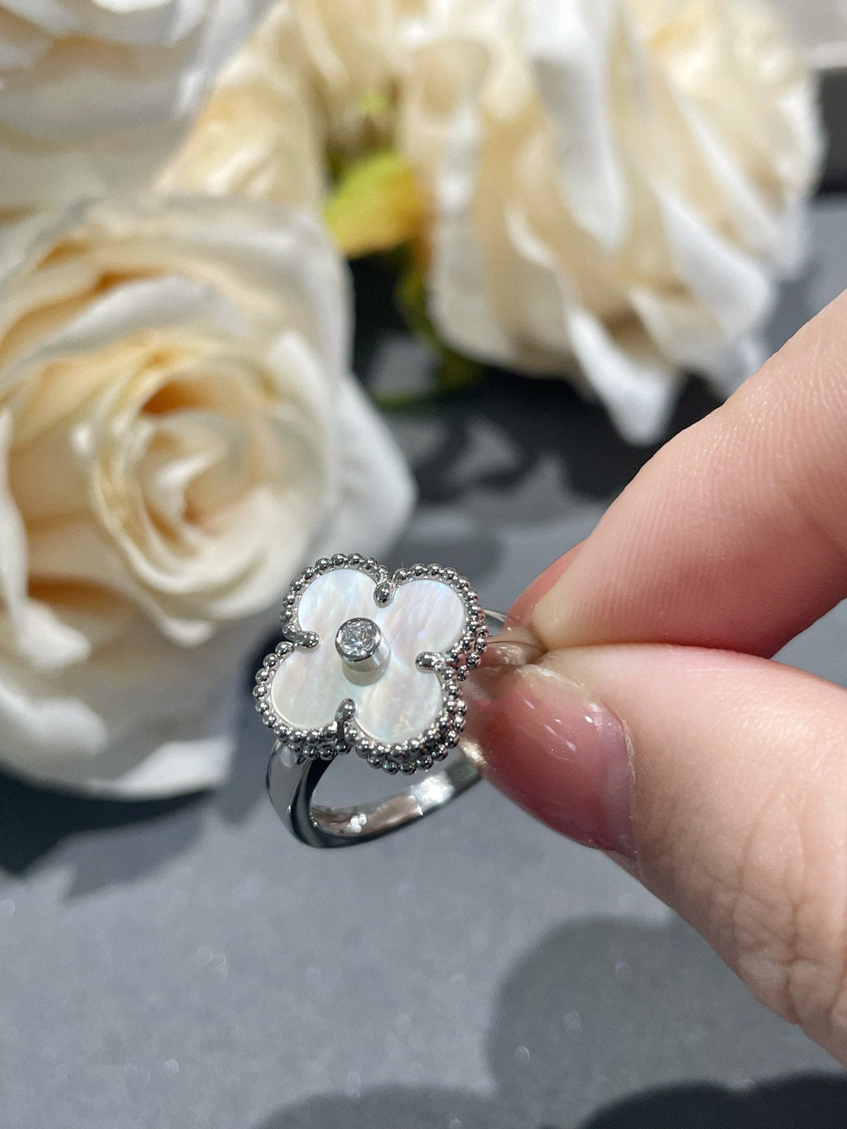 [Solara Schmuck ]KLEEBATT SILBER PERLMUTT DIAMANTRING