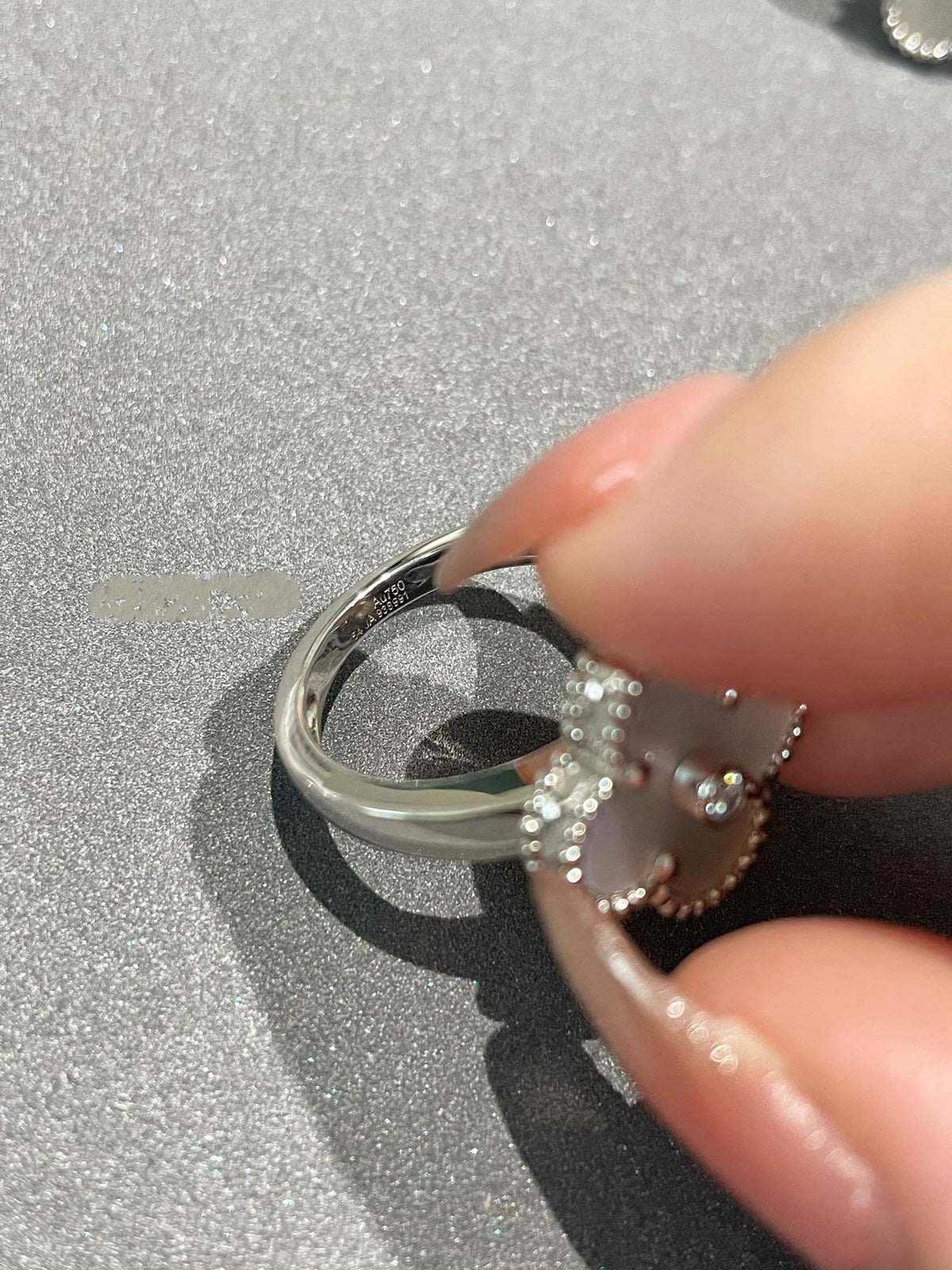 [Solara Schmuck ]KLEEBATT SILBER PERLMUTT DIAMANTRING