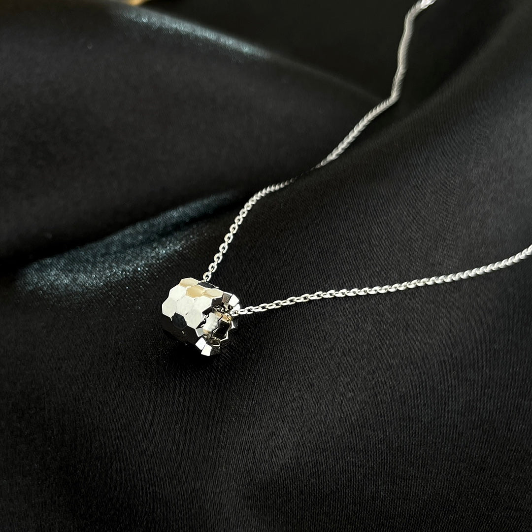 [Solara Jewelry ]BEE MINI NECKLACE