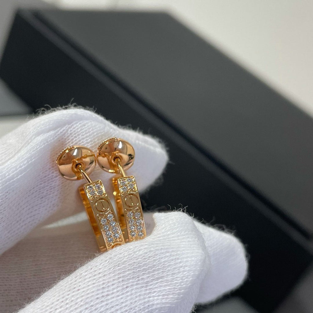 [Solara Jewelry ]LOVE ダイヤモンド ピンクゴールド フープピアス