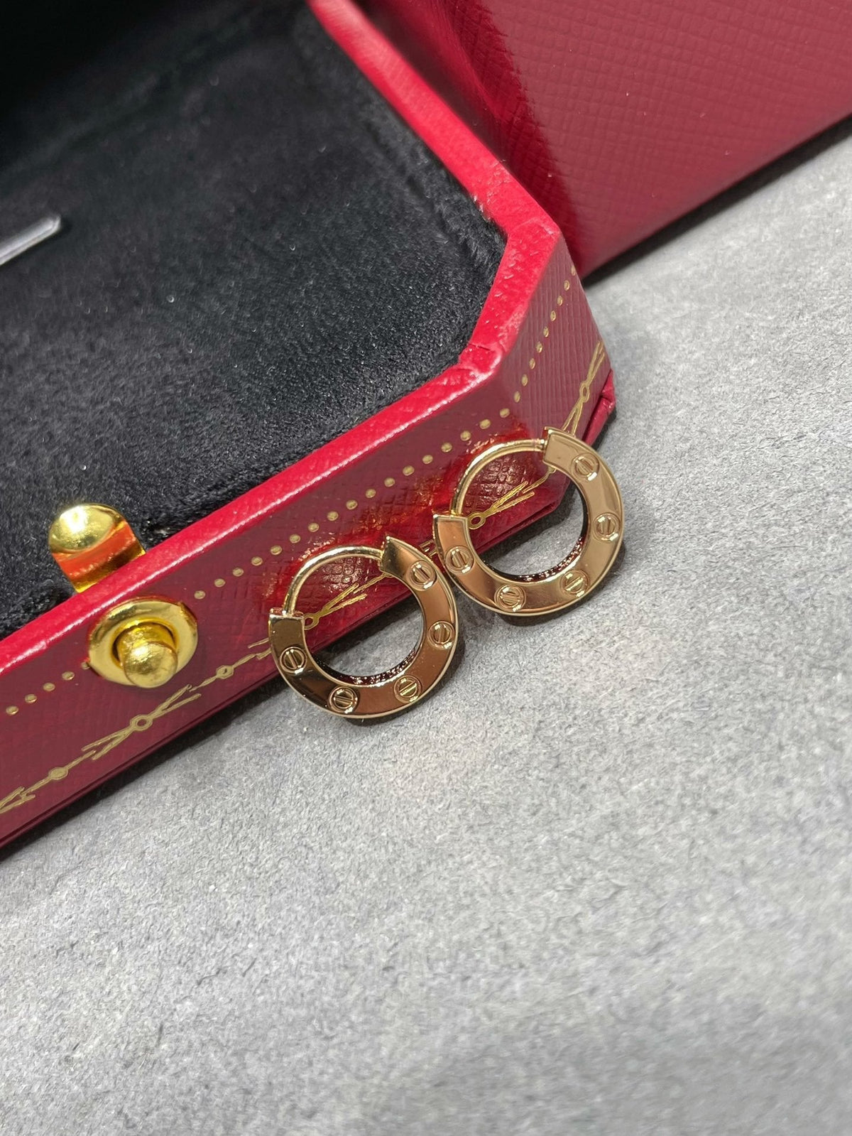[ソララジュエリー] ラブ ミニ ピアス