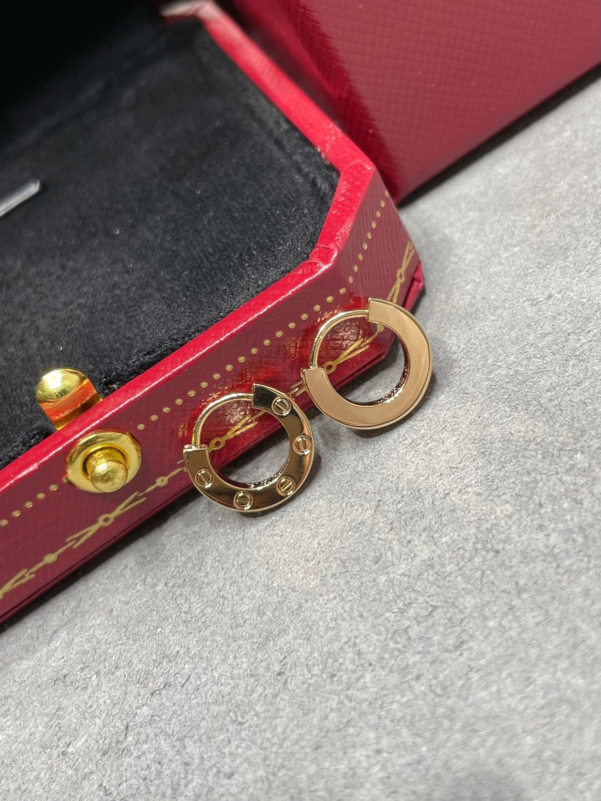 [ソララジュエリー] ラブ ミニ ピアス