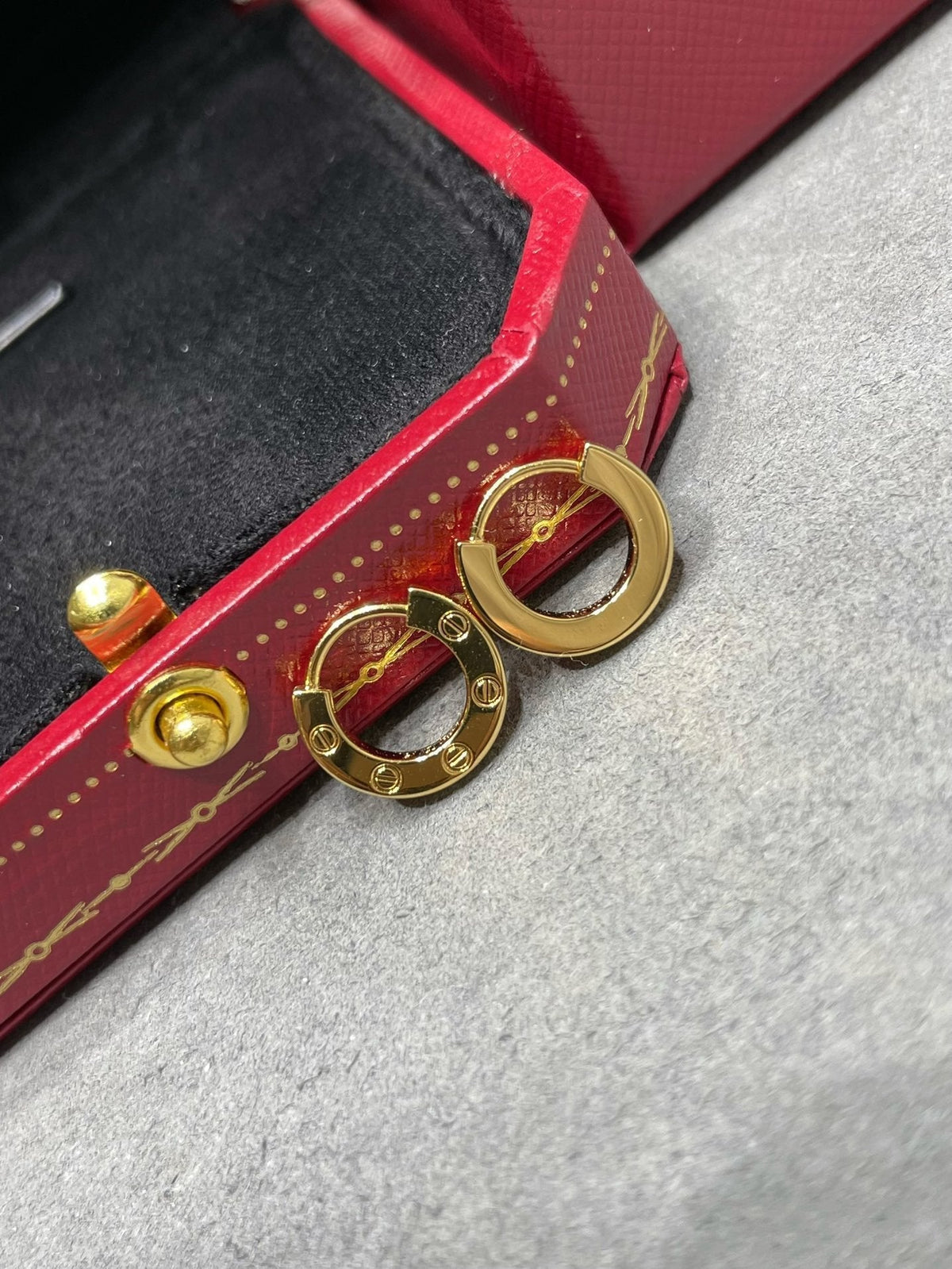 [ソララジュエリー] ラブ ミニ ピアス