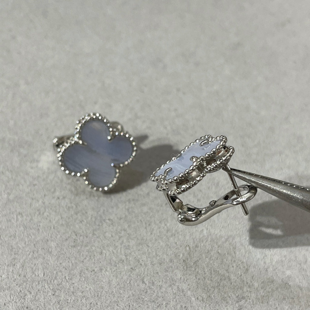 [Solara Jewelry ]クローバー カルセドニー シルバー スタッド イヤリング