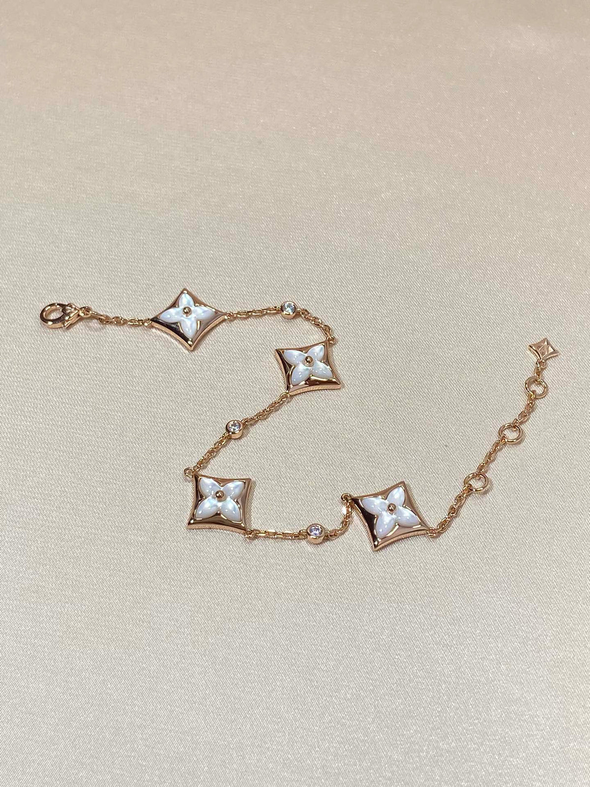 [ソラーラ ジュエリー ]スター 4モチーフ MOP ダイヤモンド ピンクゴールド ブレスレット