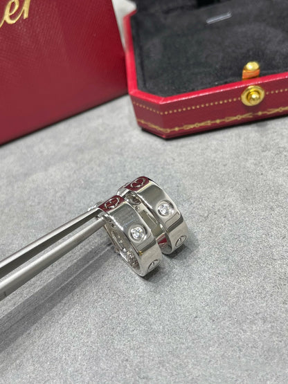 [Solara Jewelry] LOVE 5.5MM 1ダイヤモンドピアス