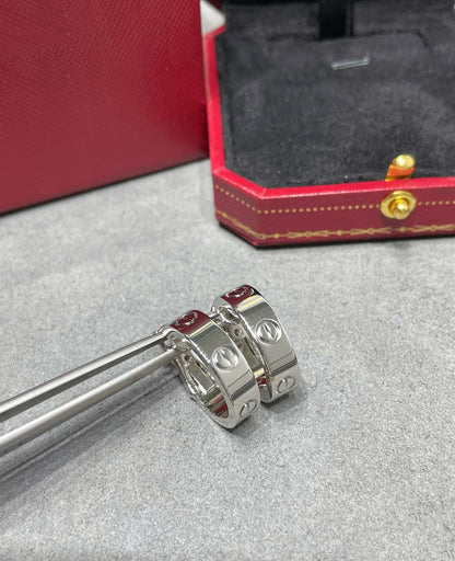 [Solara Jewelry ]LOVE 5.5MM ピアス