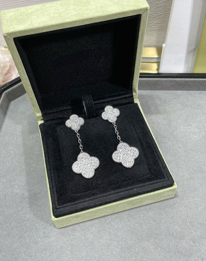 [Solara Jewelry ]KLEEBÜTE 2 MOTIVE DIAMANTENBESETZTE SILBEROHRRINGE
