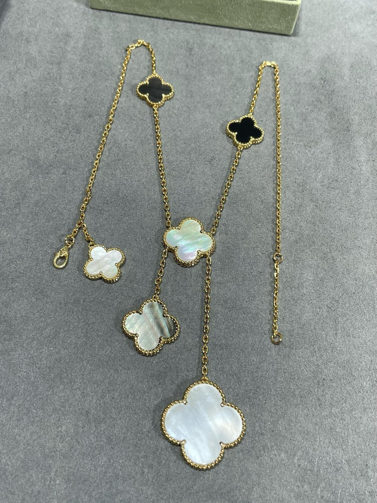 [Solara Jewelry ]クローバー6モチーフ マザーオブパール オニキス ゴールド ネックレス