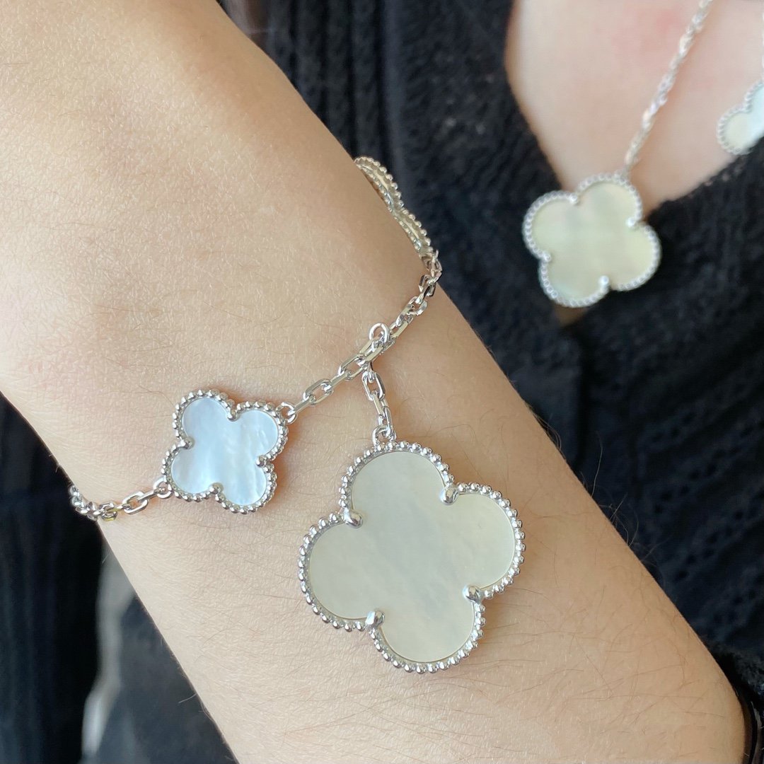 [Solara Jewelry ]クローバー 5モチーフ ホワイトマザーオブパール シルバーブレスレット