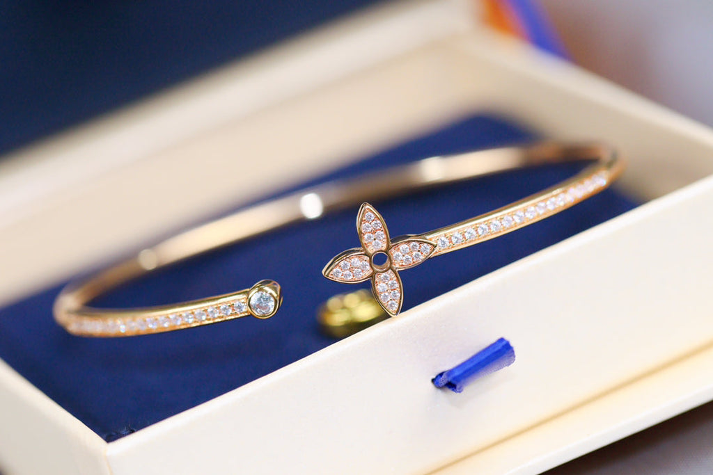 [Solara Jewelry ]IDYLLE ROSÉGOLD-ARMBAND OFFEN DIAMANTBESETZT